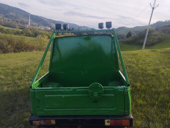 Suzuki Samurai - 3
