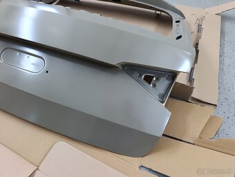 Zadné piate dvere Škoda Superb III combi - 3