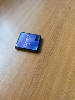 Motorola razr 50 ultra - 3