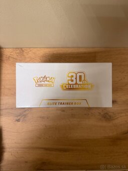 Pokemon 30th anniversary elite trainer box - 3