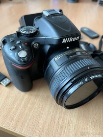 Nikon D5200 + AF-S Nikkor 50mm 1:1.8 G - 3