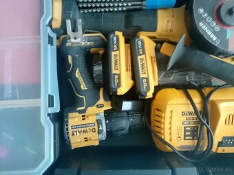 Predám dewalt náraia - 3