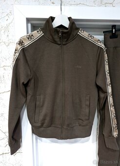 NOVE Guess 2x khaki zlata teplakova suprava - 3