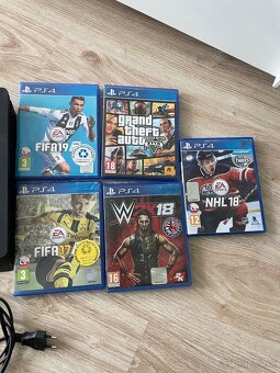 Playstation 4 slim 500GB +2 OVLÁDAČE - 3