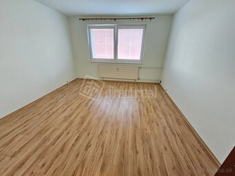 Priestranný 3 izbový byt s loggiou za super cenu, kúpo… - 3