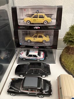 Modely 1:43 a vitriny - 3