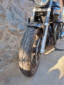 Moto Guzzi Breva 750 - 3