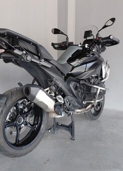 BMW R 1300GS TRIPLE BLACK - 3
