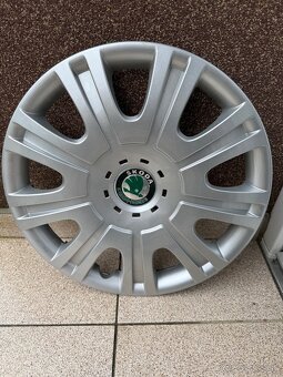 puklice Škoda Octavia II - 3