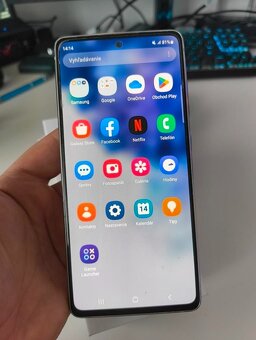 Samsung Galaxy S20 FE - 3