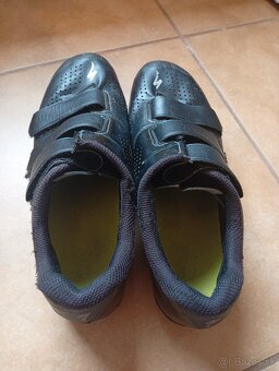 Tretry Specialized velkosť 40 - 3