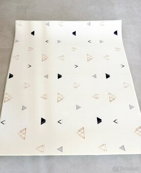 Obojstanná podložka na hranie - 3