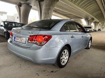 Chevrolet Cruze 2.0 Diesel, 125 PS, 2011 – Motor perfecto, € - 3
