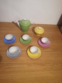 farebný starožitný porcelán - 3