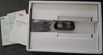 Lenovo Tab4 10,1" Tablet - 3