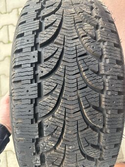 235/65 R16C Pirelli Chrono Winter - 3