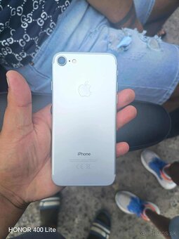 Predám iPhone 8 82% - 3