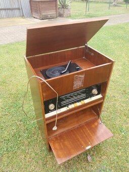 Starožitné rádio s gramofónom - 3