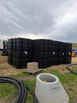 MONTÁŽ VSÁKOVACÍCH NÁDRŽÍ A VSÁKOVACÍCH BLOKOV - 3