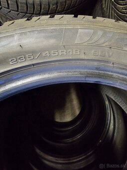 235/45r18 - 3