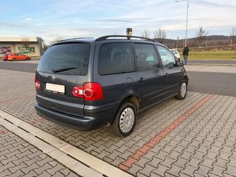 Volkswagen Sharan 1.9 TDi 7 míst - 3