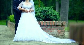 Princeznovské svadobné šaty s korzetom na viazanie - 3