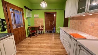 PREDANÉ: 2 izbový vidiecky rodinný dom, pozemok 15á, H... - 3