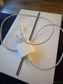 Apple iPad 9th generation 64GB Wi-fi - 3