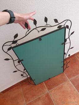 Kúpeľňové zrkadlo s ozdobným kovovým rámom - 3