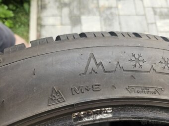 Dunlop R20 - 3