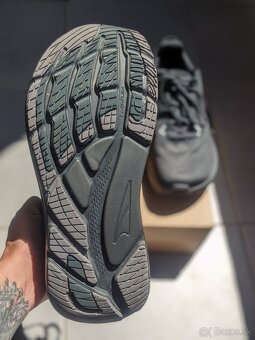 Altra FWD Via M - 3