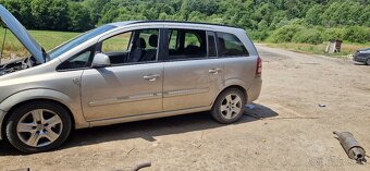 Opel zafira - 3