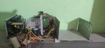 Retro starý monitor a PC prislusenstvo pre nadsencov - 3