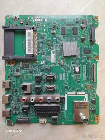 Náhradné diely na TV SAMSUNG UE32EH5300W - 3