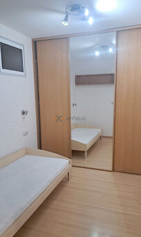 Prenájom: Priestranný 2-izbový Byt (prerobený na 3 izby) s B - 3