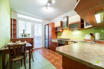 Pekný trojizbový byt Prievidza s lodžiou ul. Dúbravská - 3