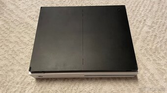 Xbox One S - 3