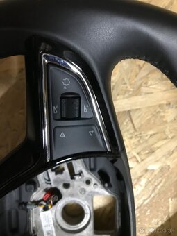 Multifunkčný VOLANT ŠKODA KAROQ - 3