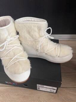 Moon Boot - 3