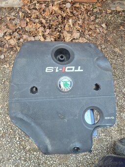 Kryt motora Octavia 1 - 3