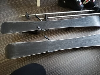 Detské lyže + lyžiarky + palice - 3