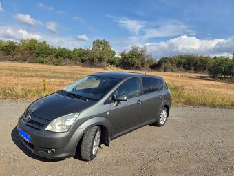 Corolla Verso - 3