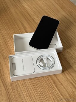 iPhone 13 128 GB hviezdne biely - 3