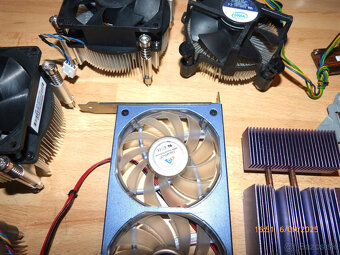 chladice a ventilatory na foto ako celok - 3