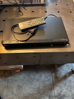 Predam dvd prehravac lg - 3