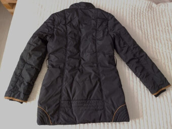 Čierna prešivana damska vetrovka Nature s veľkou kapucňou - 3