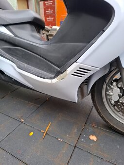 Suzuki Burgman 400 - 3