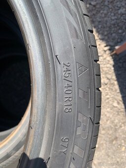 245/40 R18 letné pneu - 3