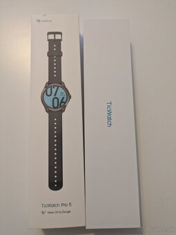Ticwatch pro 5 v 99 % stave bez škrabancov - 3