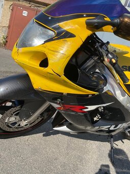 Suzuki GSX-R 600 K1 - 3